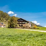 Gastehaus Huber *