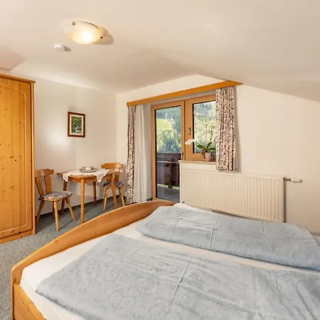 Gaestehaus Huber Fruehstueckspension Alloggio in famiglia *