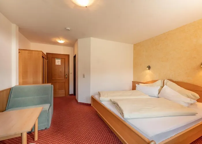 Ubytování v soukromí Gaestehaus Huber Fruehstueckspension